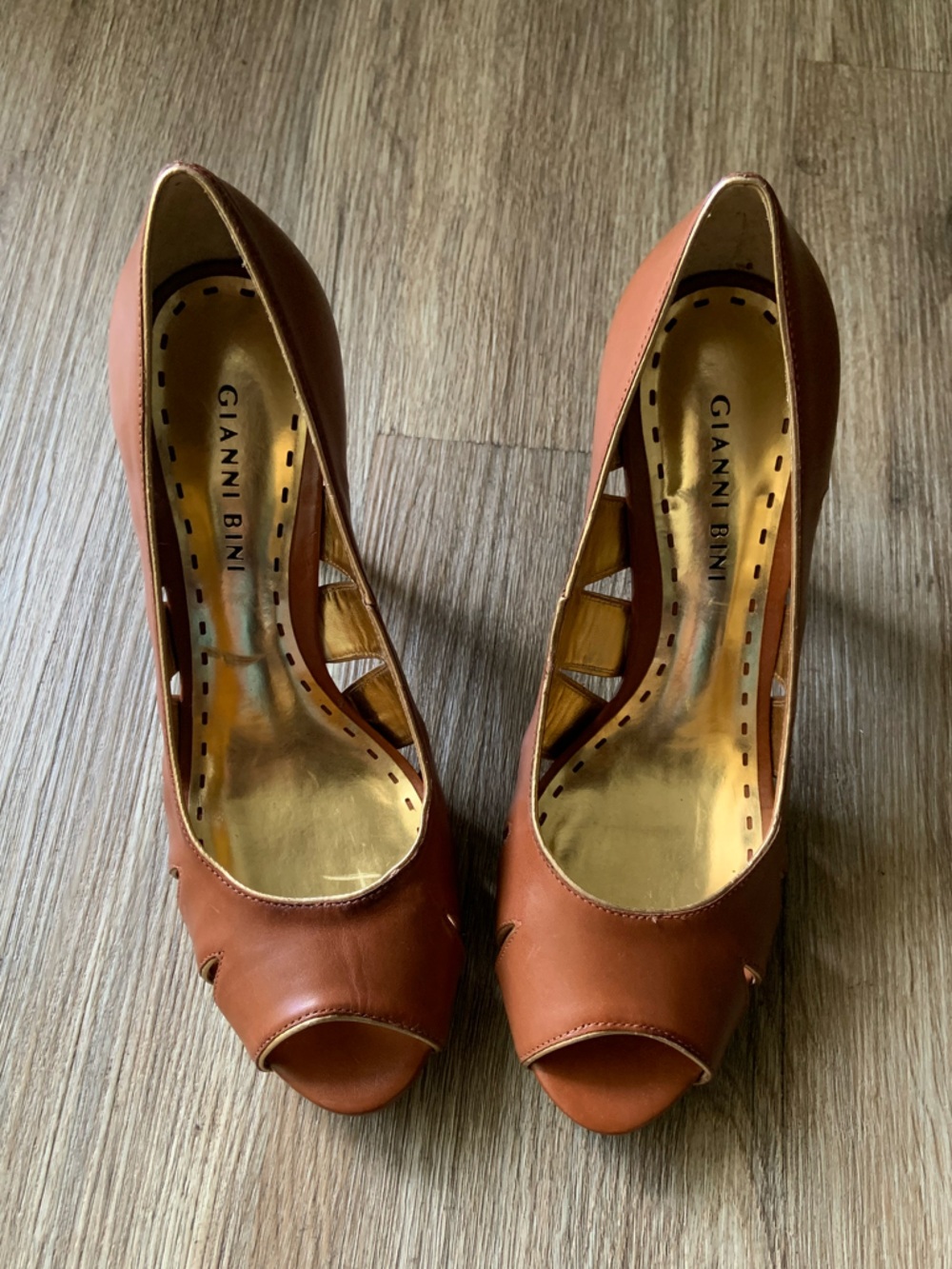 Gianni Bini Cognac Leather Peep Toe Cut Out Platform Heels - Size 8